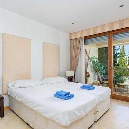 Hills Apartment *